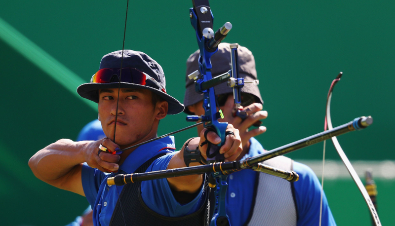 Chinese Taipei shows off the variance with bucket hat family; Photo credit: Paul Gilham/Getty Images